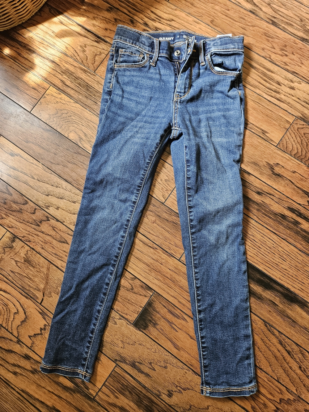 Old Navy Girl's Rockstar Super Skinny Jeggings Denim Pants - Picture 2 of 4